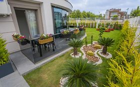Letstay Marine Homes